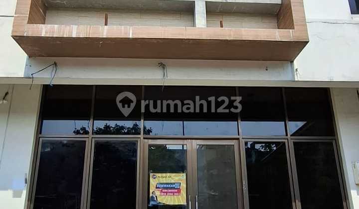 Savoy Shophouse in Jakarta Garden City, Cakung, East Jakarta