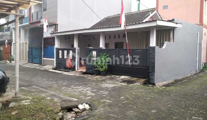Dijual Rumah 1 lantai di perumahan Green Garden, Rorotan, Jakarta Utara. Dijual Rumah 1 lantai di perumahan Green Garden, Rorotan, Jakarta Utara.
