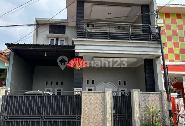 Rumah 2 lantai dekat Summarecon di Titiyan Kencana, Bekasi