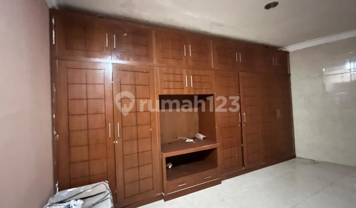 3-Story Villa House in Pacet - Cianjur, West Java 3-Story Villa House in Pacet - Cianjur, West Java