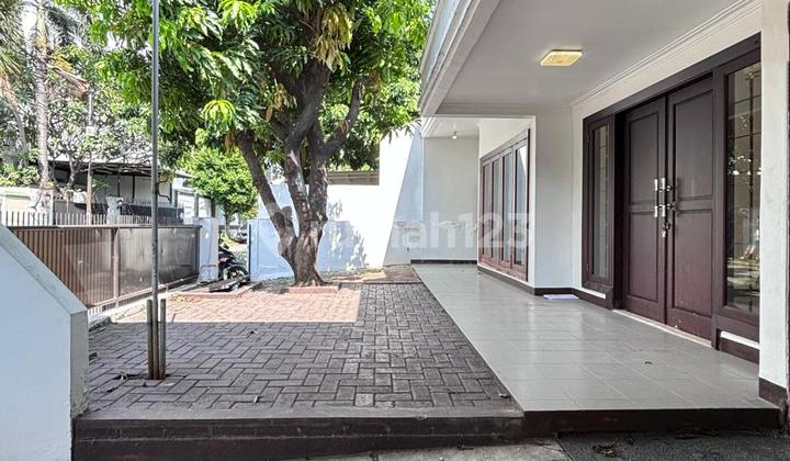 Rumah Bagus Lingkungan Nyaman Di Pondok Indah