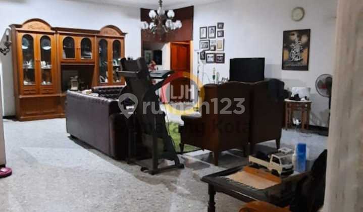 House on Slamet Street 2