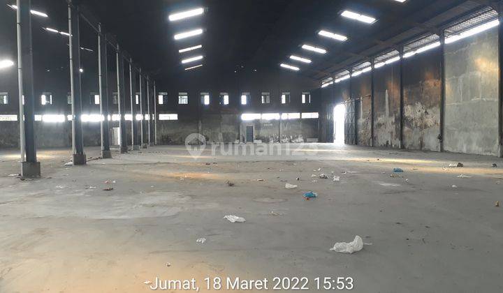 Gudang di Jalan Raya Semarang Demak 2