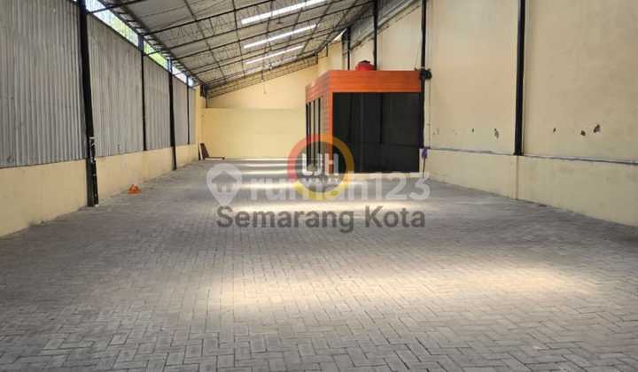 Gudang bagus di jalan Majapahit 1