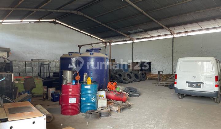 Gudang di Madukoro 1