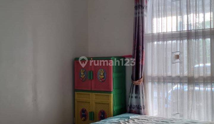 Rumah cantik 2 lt siap  cluster Victoria Metland Jakarta Timur 2