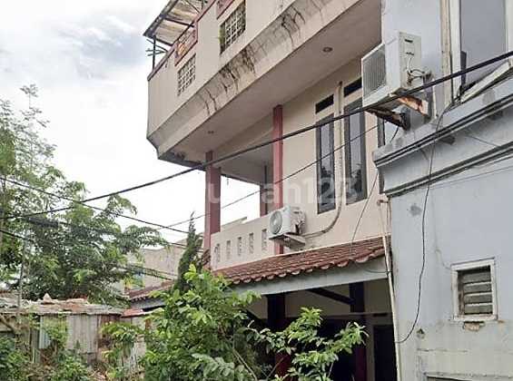 Dijual Rumah Bagus Nyaman Siap Huni 3 Lantai di Curug Tangerang 2