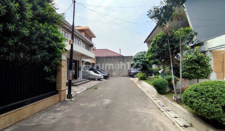 Rumah 2 Lantai Bisa Digunakan Tempat Usaha Dengan Lokasi Strategis di Jakarta Barat 2