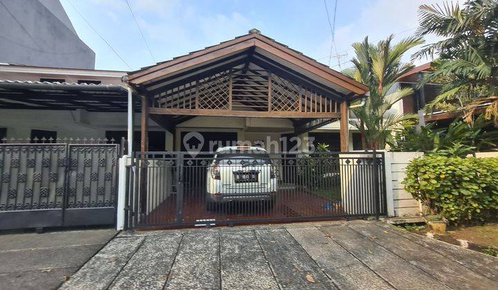 Rumah Bagus Dengan Lokasi Strategis Di Pesanggrahan Jakarta Selatan  1