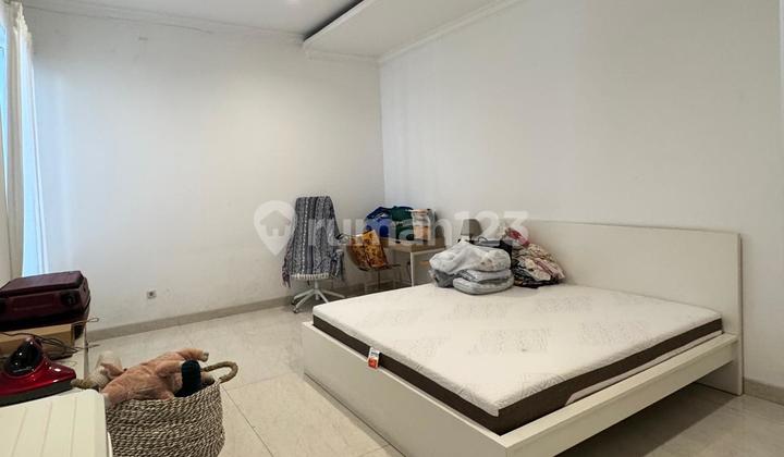 Rumah 3 Lantai, Lingkungan Asri, Siap Huni, di Aristoteles Gading Serpong 2