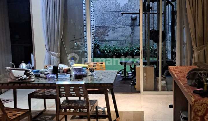 Dijual Rumah Bagus, Lingkungan Asri, Siap Huni, Di Nusaloka Bsd