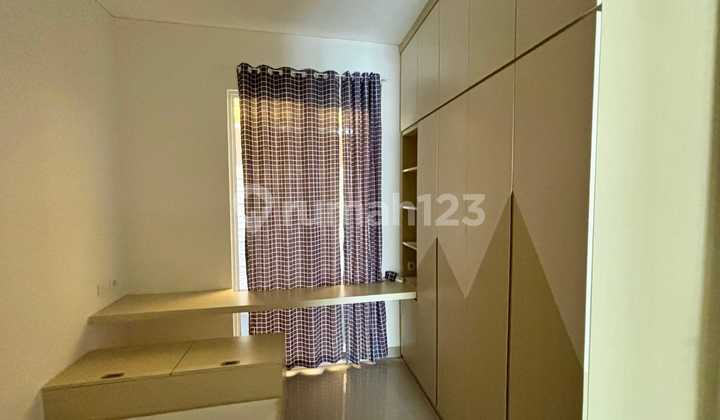 For Rent: Neat House, Semi-Furnished, in Nara Village Gading Serpong. 2