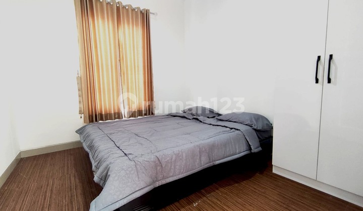 Dijual Rumah Bagus, Lingkungan Asri, di Omaha Village Gading Serpong 2