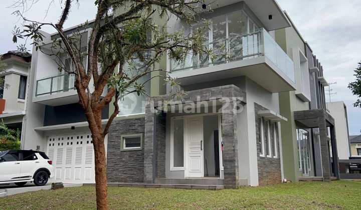Dijual Rumah Bagus, Lingkungan Asri, Siap Huni, Di Cluster De Rio Deliatinos Bsd
