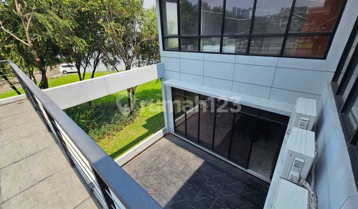 For Sale Scarlet House Requires Minimal Renovation 2