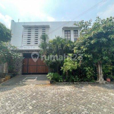 Rumah 2 Lt Dijual di Taman Kedoya Indah  1