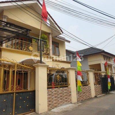 Rumah Bagus 2 Lt Dijual Di Ciracas Jakarta Timur 1