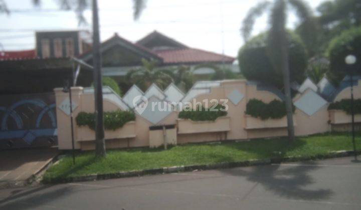 Rumah Hook 2 Lt di Perumahan Taman Alfa Indah  Jakarta Barat  1