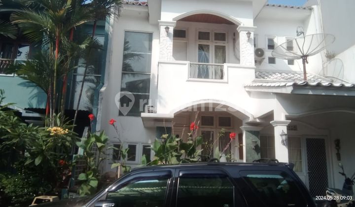 Rumah Mungil Cantik 2 Lt Dijual di Ciracas  Jakrta Timur 2