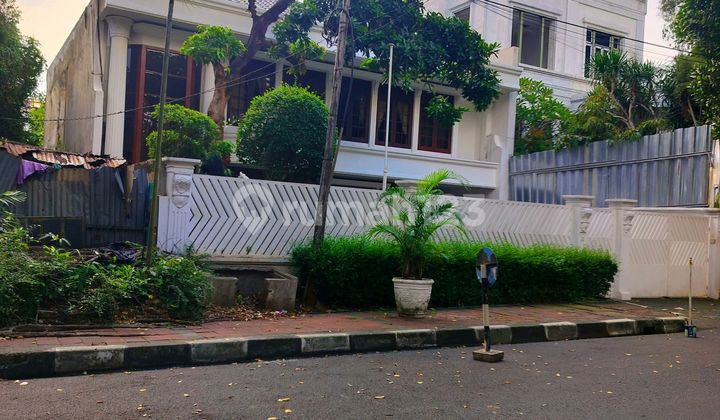 Rumah Mewah Dijual Dimenteng Jl. Tanjung Jakarta Pusat