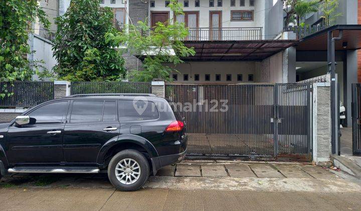 Rumah Diual Di Kav Dki Meruya Jakarta Barat 