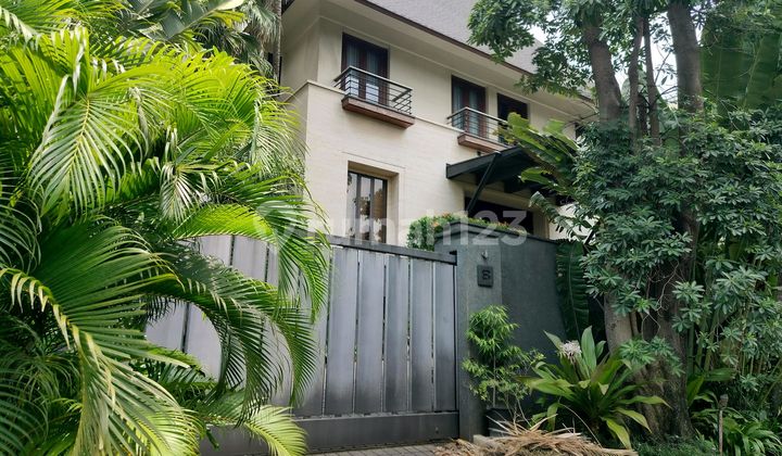 Luxury 3-Story House For Sale In Permata Buana West Jakarta 2