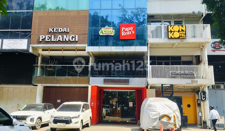 Kebon Sirih Ruko Komersil 4 LT Dijual di Menteng Jakarta Pusat