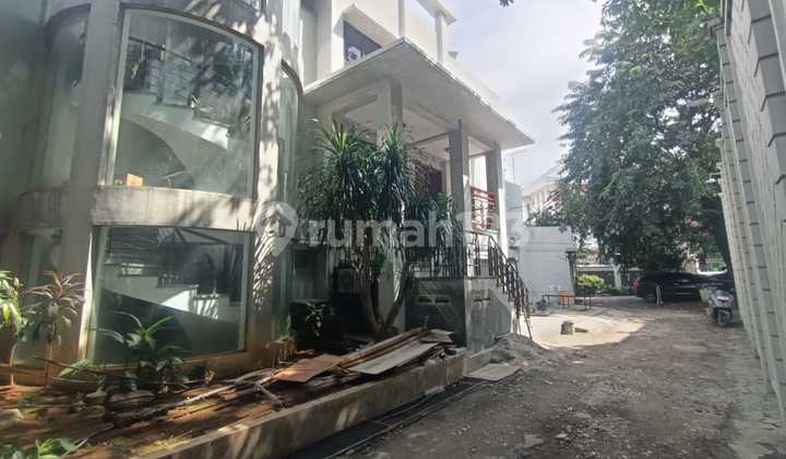 Mangga 2 Rumah 3 Lt Dijual di Perumahan Bumi Jayakarta Indah Jakarta Pusat