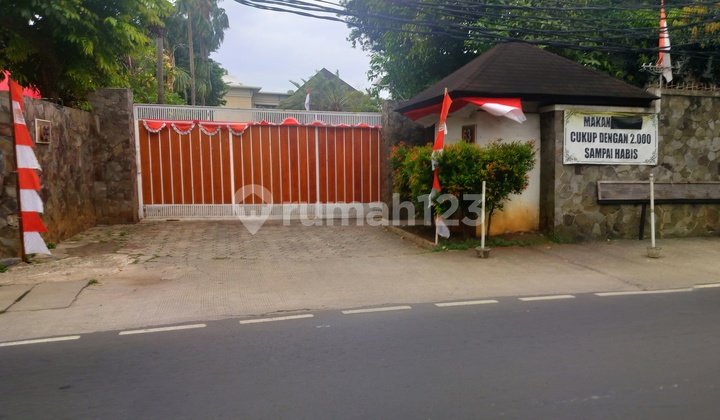 Kemang Utara For Sale. Super Spacious House South Jakarta. 2