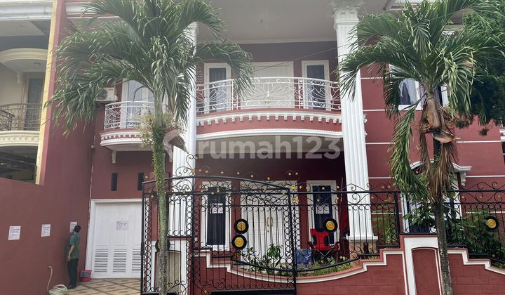 Beautiful House For Sale In Villa Mutiara Housing Estate, Cibubur, Cimanggis, Depok Beautiful House For Sale In Villa Mutiara Housing Estate, Cibubur, Cimanggis, Depok