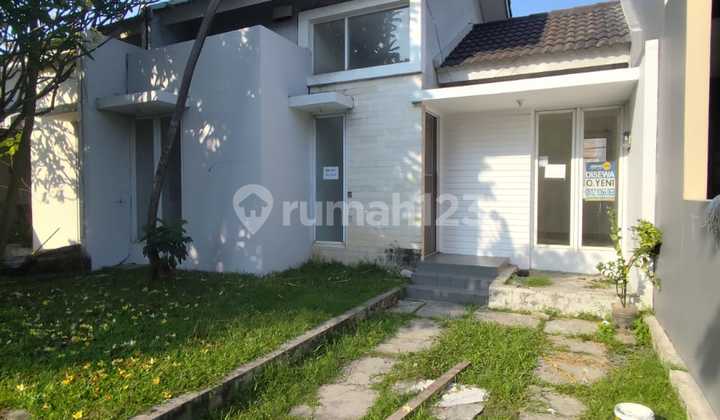 Disewakan Rumah Mungil dengan halaman belakang luas 1