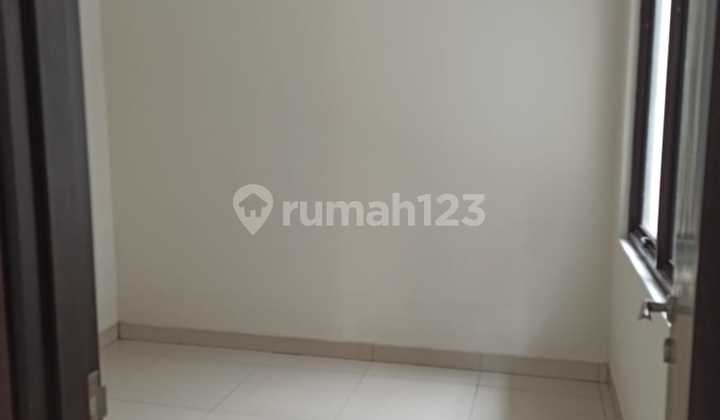 For Quick Sale: Neat &amp; Move-In Ready House in Ilustria The Eminent, BSD City, Tangerang, Banten 2