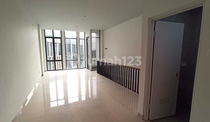 For Immediate Sale: Northridge Business Center BSD City 2 Tangerang Banten Shophouse For Immediate Sale: Northridge Business Center BSD City 2 Tangerang Banten Shophouse