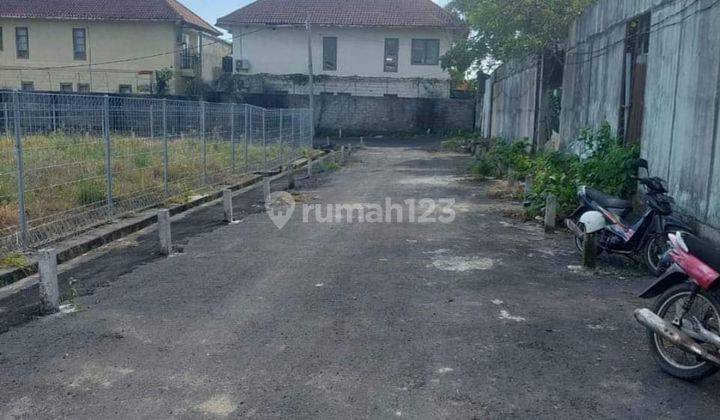 Hot List of land for sale at Petitenget location, Kerobokan Kelod, North Kuta, Badung 1