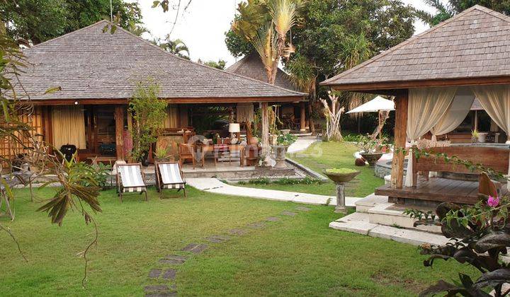 Hot List of Villas for Sale with Joglo View Rice Fields Concept, Babakan Canggu Location 2