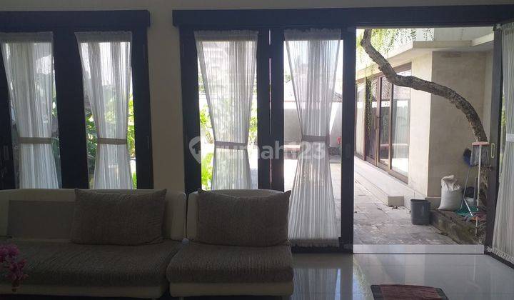 HOT LIST 
TOP URGENT 

TERMURAH DI KELASNYA DI JUAL VILLA LOKASI TUKAD BADUNG RENON DENPASAR SELATAN
 1