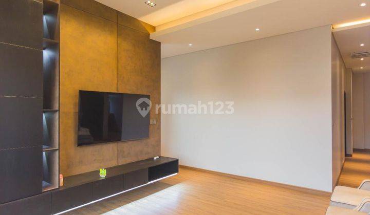 Hot List Di Jual Villa Lokasi Seminyak Petitenget Kuta Badung  2