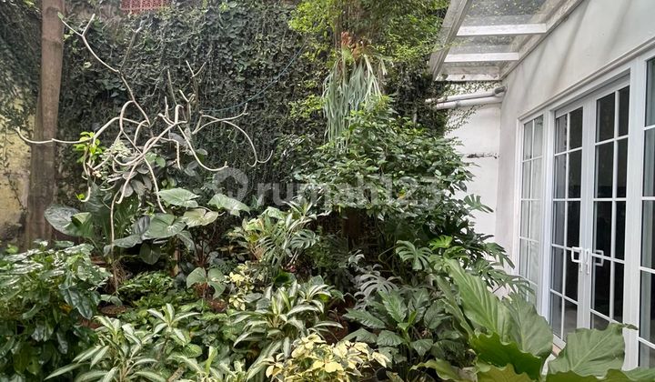 Sewa Rumah Furnished Siap Huni Area Senopati – Kebayoran Baru 2