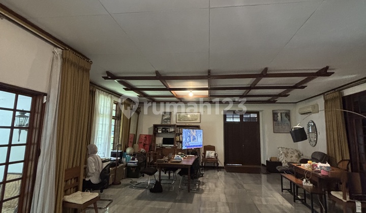 For Sale: Spacious 714m2 House in Rulodong Bawah Senooati, Near SCBD 2