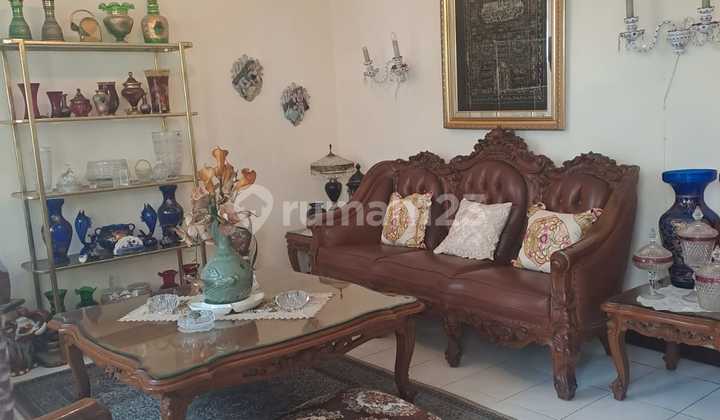 Di Jual Rumah Lama Di Ciomas Senopati - Kebayoran Baru Di Jual Rumah Lama Di Ciomas Senopati - Kebayoran Baru