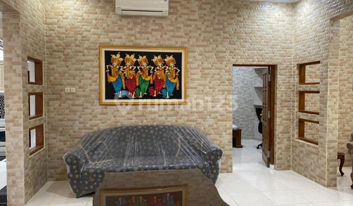 FOR RENT HOUSE ON CIBEBER STREET, KEBAYORAN BARU, SOUTH JAKARTA 1