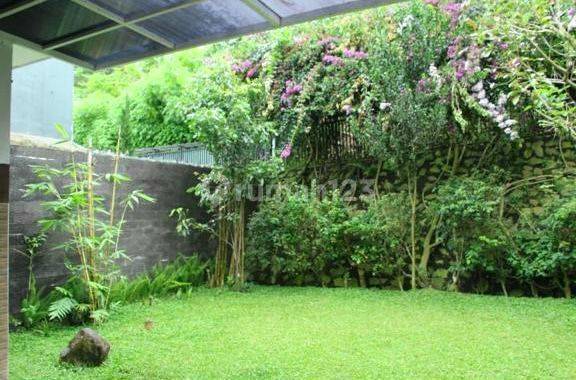 Di jual cepat rumah baguus di cluaster dago pakar resort 1