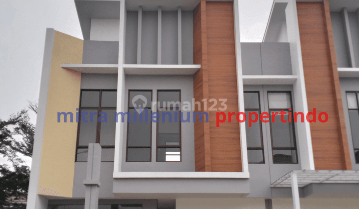 Dijual Rumah Mewah Fullfurnised Lokasi Sangat Bagus 1