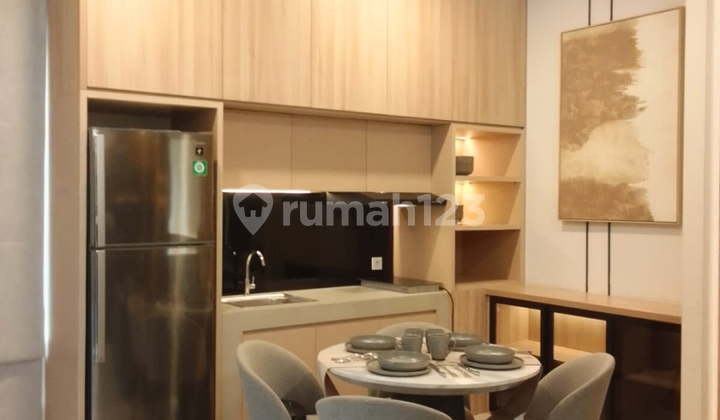 Rumah Mewah 2 Lantai + Rooftop Siap huni di Millenium City 2