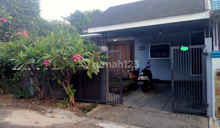 Rumah cantik di  gria jakarta cluster kemang tang sel 1