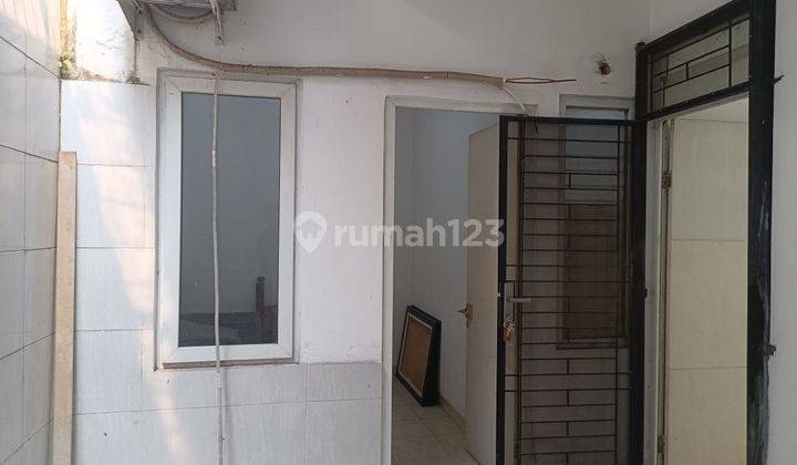 Rumah siap huni di perumahan golden city sepatan  2