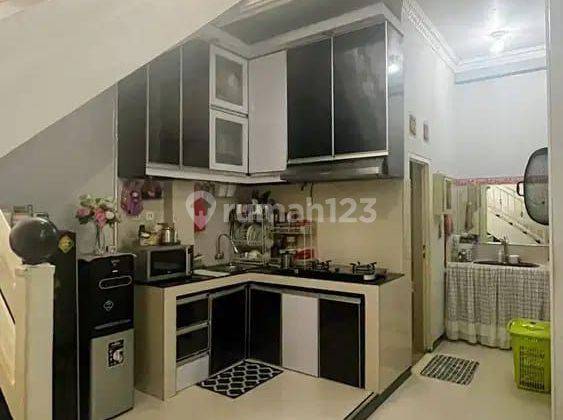 Rumah cantik satu setengah lantai siap huni di clister banjar wijaya 2