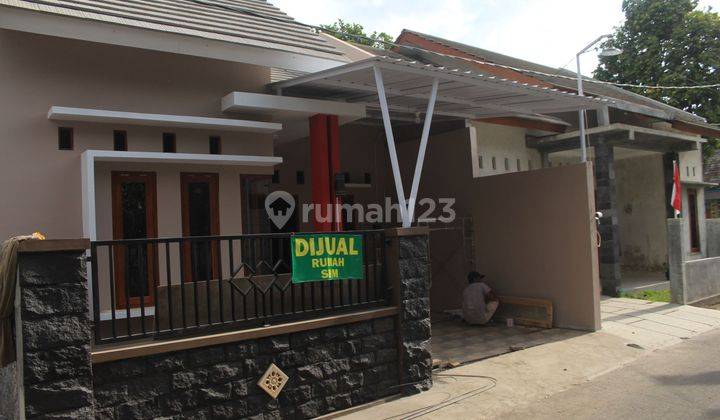 Rumah Baru Barat Puskesmas Mlati 2 Jl. Kebon Agung Seyegan  1