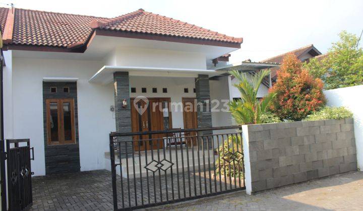 RUMAH MEWAH di Jl.Kabupaten Km 2 Kronggahan Dalam Ringroad  1