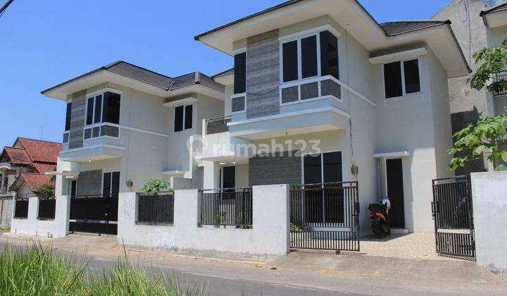 Rumah Mewah Pinggir Jln Aspal Di 3menit Jl. Jogja-Solo Bandara  1